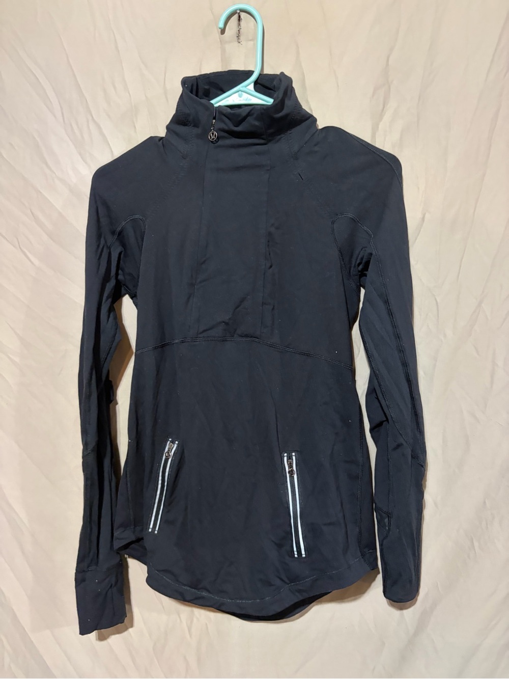 Lululemon Run: Reflect Pullover - Picture 3 of 5